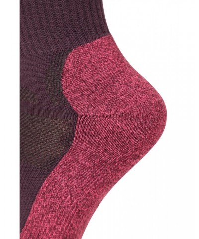 IsoCool Womens Trekker Quarter Length Socks Burgundy $10.99 Accessories